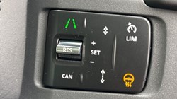 LAND ROVER DEFENDER 3.0 D350 X-Dynamic HSE 90 3dr Auto 4903273