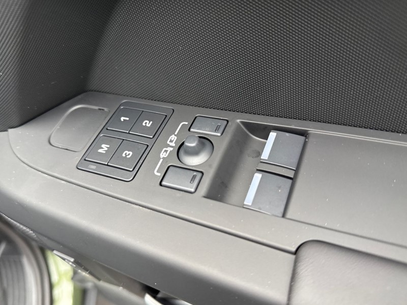  LAND ROVER DEFENDER 3.0 D350 X-Dynamic HSE 90 3dr Auto 4903268