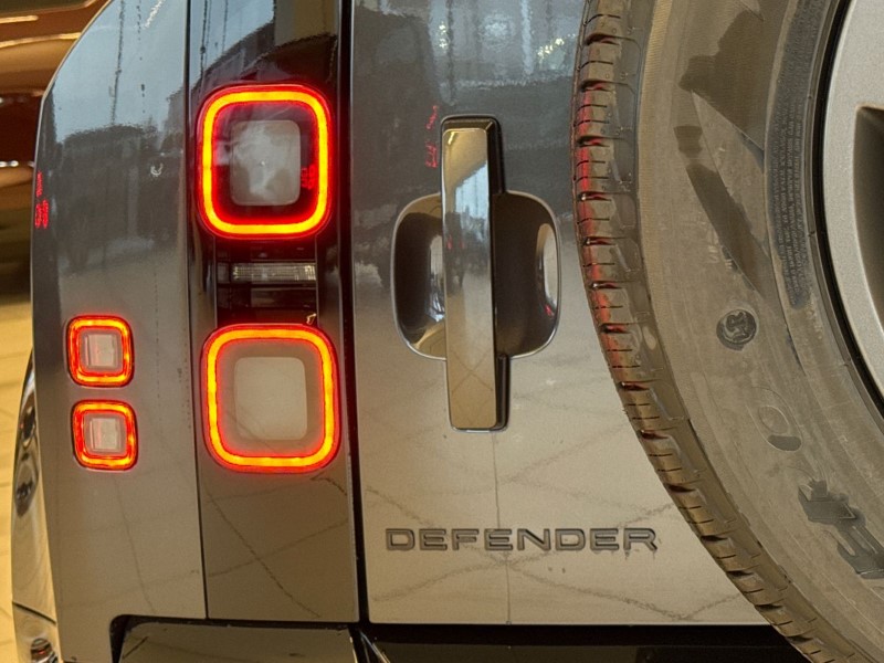  LAND ROVER DEFENDER 3.0 D350 X-Dynamic HSE 110 5dr Auto 4849632