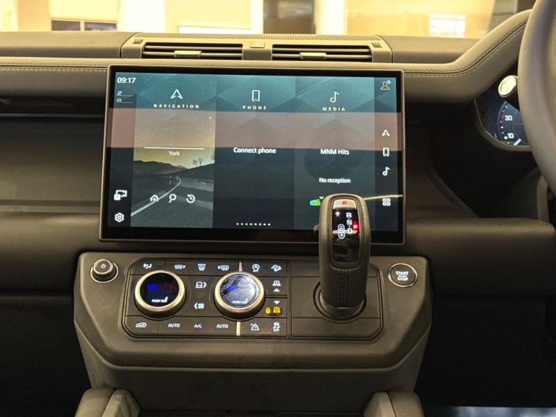  LAND ROVER DEFENDER 3.0 D350 X-Dynamic HSE 110 5dr Auto 4849607