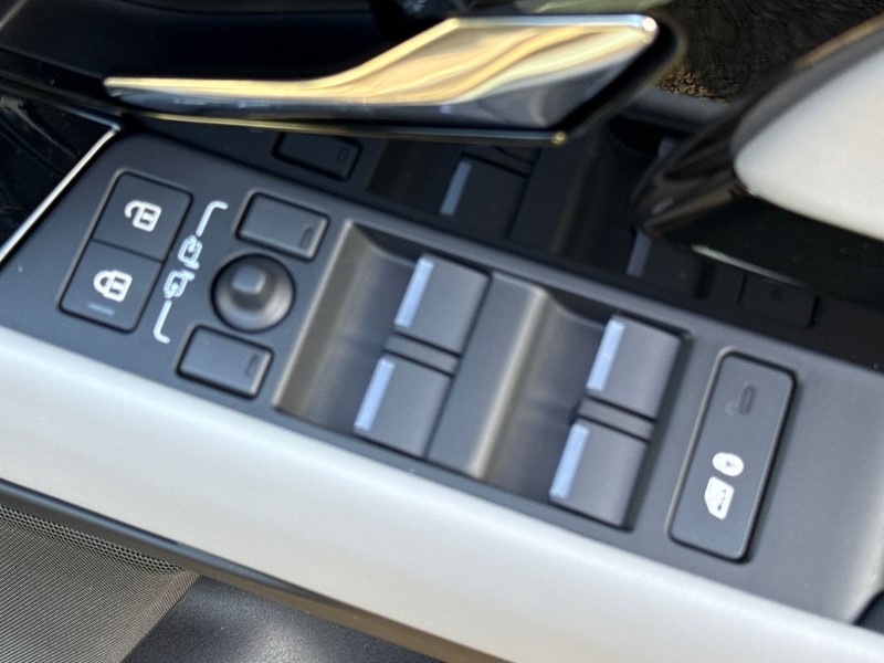  LAND ROVER RANGE ROVER EVOQUE 2.0 D200 Autobiography 5dr Auto [Revised] 4986516