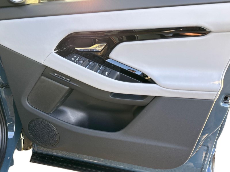  LAND ROVER RANGE ROVER EVOQUE 2.0 D200 Autobiography 5dr Auto [Revised] 4986515