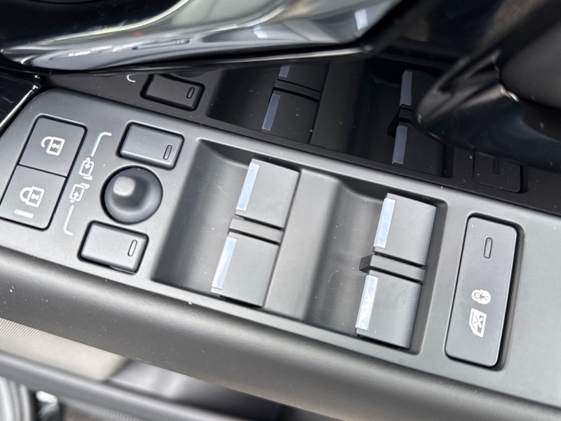  LAND ROVER RANGE ROVER EVOQUE 2.0 D200 Autobiography 5dr Auto [Revised] 5040053