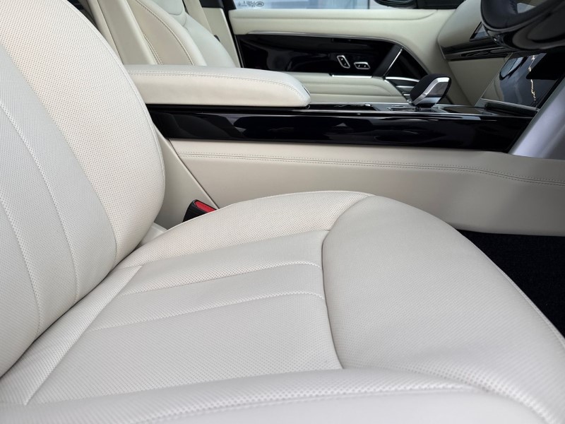  LAND ROVER RANGE ROVER 3.0 D350 Autobiography 4dr Auto 5039834