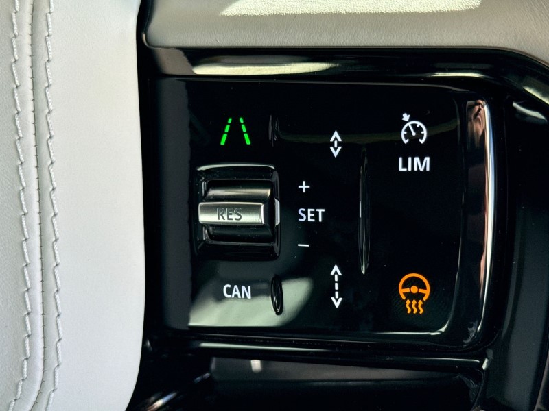  LAND ROVER RANGE ROVER SPORT 3.0 D300 Dynamic SE 5dr Auto 4938490