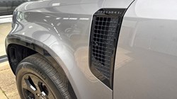 2022 (72) LAND ROVER DEFENDER 3.0 D250 X-Dynamic SE 90 3dr Auto 4638218