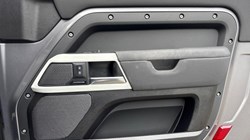 2022 (72) LAND ROVER DEFENDER 3.0 D250 X-Dynamic SE 90 3dr Auto 4638220