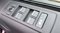 LAND ROVER DISCOVERY 3.0 D350 Gemini 5dr Auto 4770178