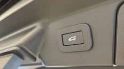 LAND ROVER RANGE ROVER VELAR 2.0 D200 MHEV Dynamic SE 5dr Auto 4806894