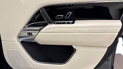 LAND ROVER RANGE ROVER 3.0 P460e Edition 4dr Auto 4868070