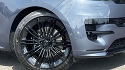 LAND ROVER RANGE ROVER SPORT 3.0 D300 Dynamic SE 5dr Auto 5436918