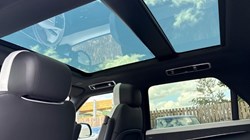 LAND ROVER RANGE ROVER SPORT 3.0 D300 Dynamic SE 5dr Auto 5557743