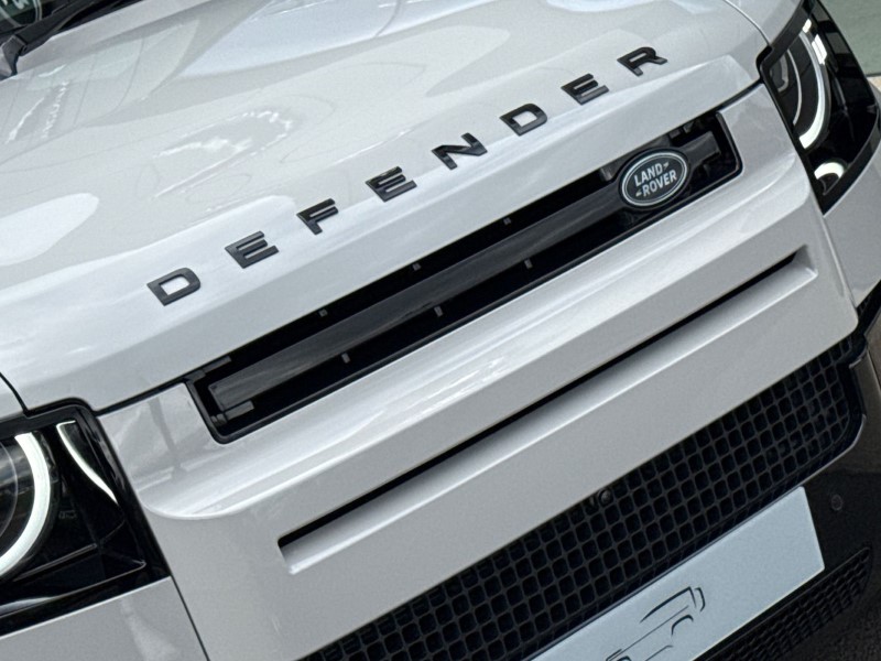  LAND ROVER DEFENDER 3.0 D250 X-Dynamic HSE 90 3dr Auto 5295251