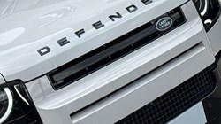 LAND ROVER DEFENDER 3.0 D250 X-Dynamic HSE 90 3dr Auto 5295251
