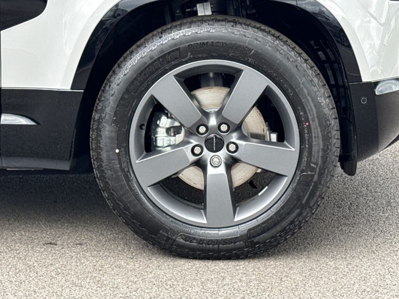  LAND ROVER DEFENDER 3.0 D250 X-Dynamic HSE 90 3dr Auto 5295224