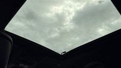 LAND ROVER DEFENDER 3.0 D250 X-Dynamic HSE 90 3dr Auto 5295237