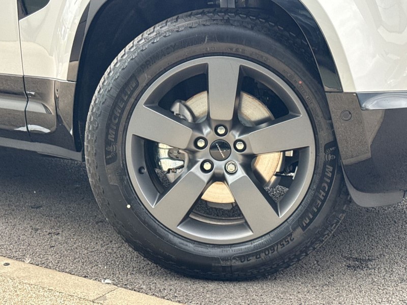  LAND ROVER DEFENDER 3.0 D250 X-Dynamic HSE 90 3dr Auto 5295252