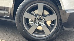 LAND ROVER DEFENDER 3.0 D250 X-Dynamic HSE 90 3dr Auto 5295252