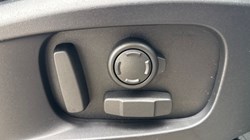 LAND ROVER DEFENDER 3.0 D250 X-Dynamic HSE 90 3dr Auto 5295240