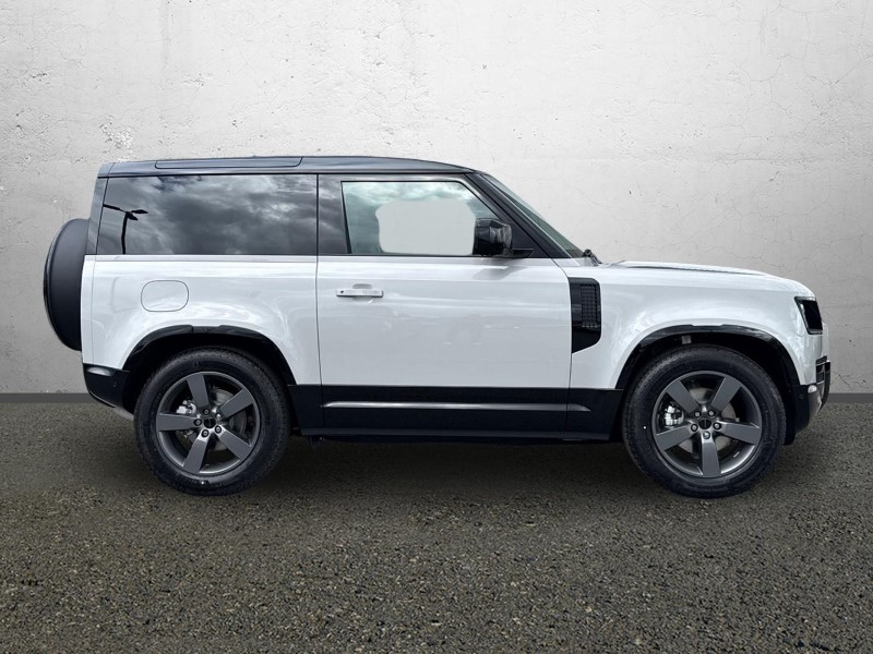  LAND ROVER DEFENDER 3.0 D250 X-Dynamic HSE 90 3dr Auto 5295221