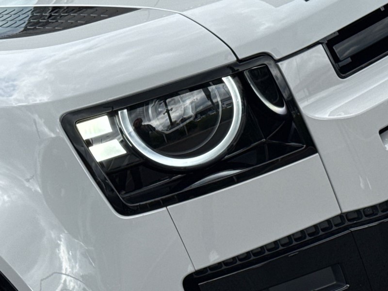  LAND ROVER DEFENDER 3.0 D250 X-Dynamic HSE 90 3dr Auto 5295233