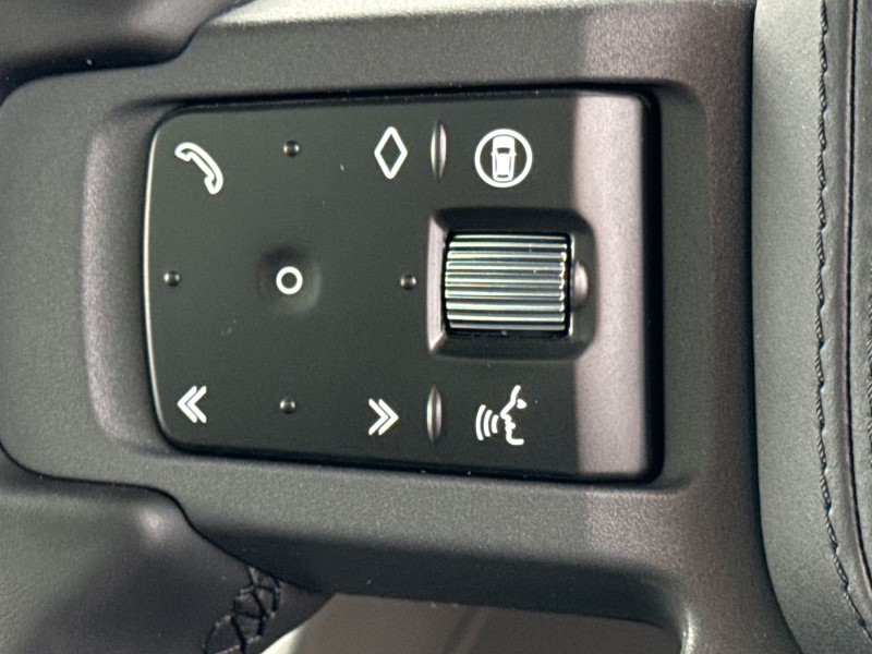  LAND ROVER DEFENDER 3.0 D250 X-Dynamic HSE 90 3dr Auto 5295243