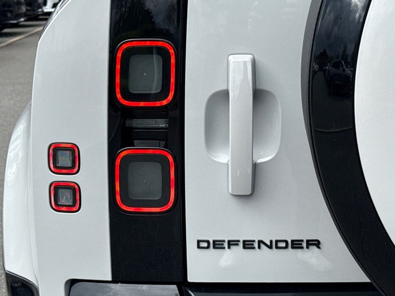  LAND ROVER DEFENDER 3.0 D250 X-Dynamic HSE 90 3dr Auto 5295235