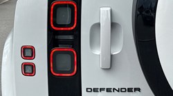 LAND ROVER DEFENDER 3.0 D250 X-Dynamic HSE 90 3dr Auto 5295235