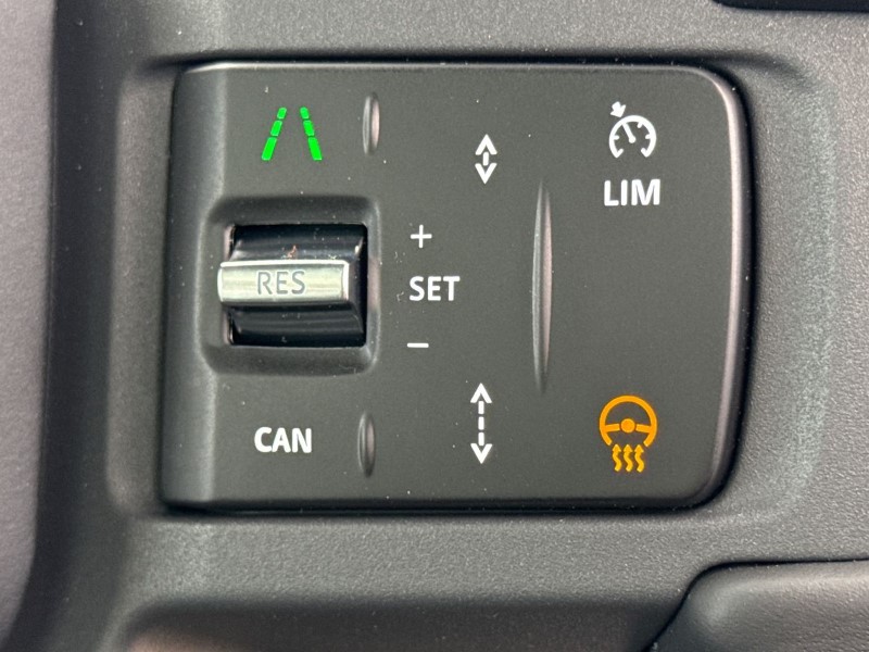  LAND ROVER DEFENDER 3.0 D250 X-Dynamic HSE 90 3dr Auto 5295244