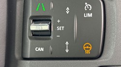 LAND ROVER DEFENDER 3.0 D250 X-Dynamic HSE 90 3dr Auto 5295244