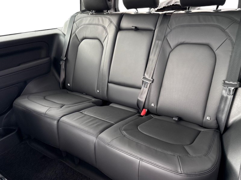  LAND ROVER DEFENDER 3.0 D250 X-Dynamic HSE 90 3dr Auto 5295220