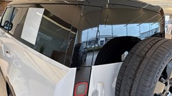 LAND ROVER DEFENDER 3.0 D250 X-Dynamic SE 110 5dr Auto 5246114