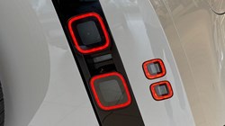 LAND ROVER DEFENDER 3.0 D250 X-Dynamic SE 110 5dr Auto 5246110