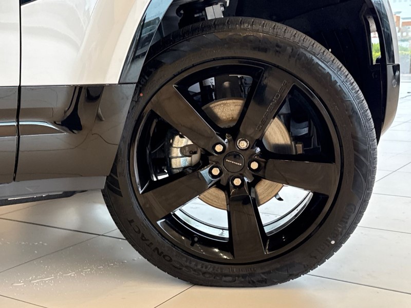  LAND ROVER DEFENDER 3.0 D250 X-Dynamic SE 110 5dr Auto 5246112