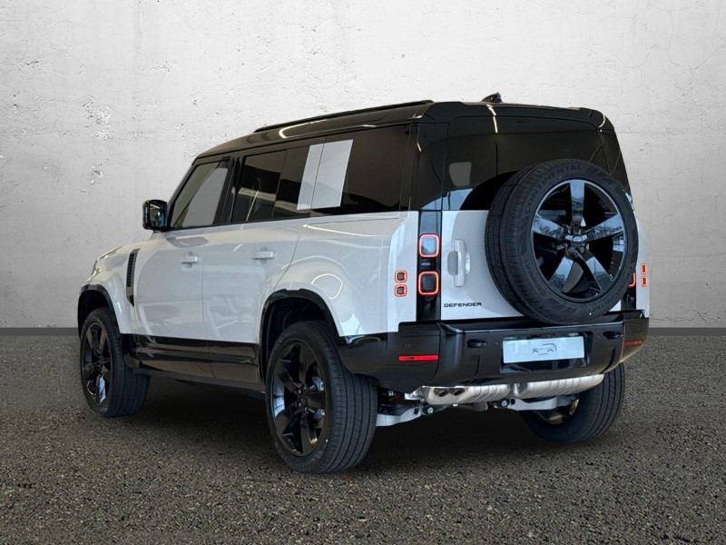 LAND ROVER DEFENDER 3.0 D250 X-Dynamic SE 110 5dr Auto