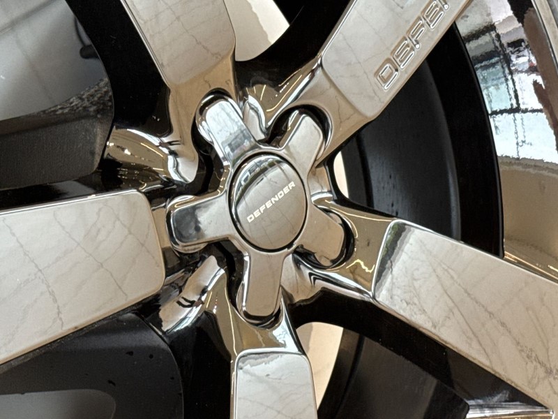  LAND ROVER DEFENDER 3.0 D250 X-Dynamic SE 110 5dr Auto 5246108