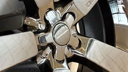 LAND ROVER DEFENDER 3.0 D250 X-Dynamic SE 110 5dr Auto 5246108