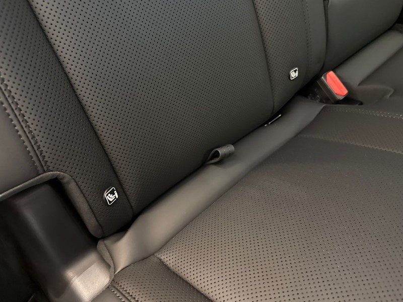  LAND ROVER DEFENDER 3.0 D250 X-Dynamic SE 110 5dr Auto 5246103