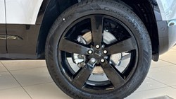 LAND ROVER DEFENDER 3.0 D250 X-Dynamic SE 110 5dr Auto 5246080