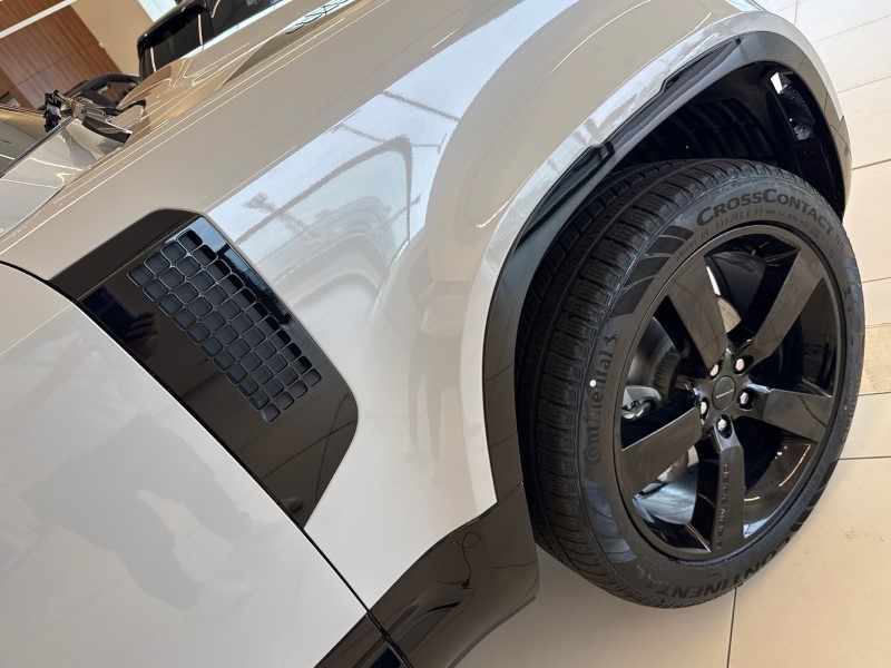  LAND ROVER DEFENDER 3.0 D250 X-Dynamic SE 110 5dr Auto 5246092