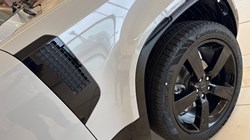 LAND ROVER DEFENDER 3.0 D250 X-Dynamic SE 110 5dr Auto 5246092