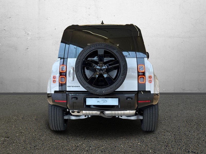  LAND ROVER DEFENDER 3.0 D250 X-Dynamic SE 110 5dr Auto 5246078