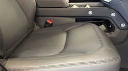 LAND ROVER DEFENDER 3.0 D250 X-Dynamic SE 110 5dr Auto 5246096