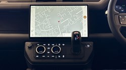 LAND ROVER DEFENDER 3.0 D250 X-Dynamic SE 110 5dr Auto 5246086