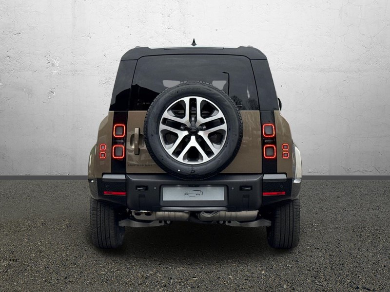  LAND ROVER DEFENDER 3.0 D250 X-Dynamic SE 110 5dr Auto 5244387