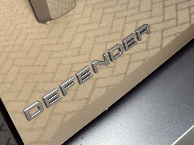  LAND ROVER DEFENDER 3.0 D250 X-Dynamic SE 110 5dr Auto 5244418