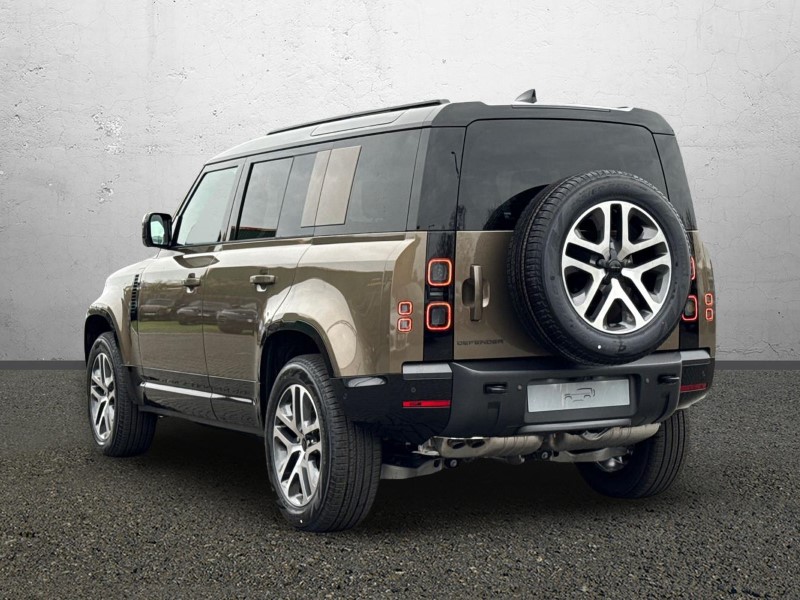  LAND ROVER DEFENDER 3.0 D250 X-Dynamic SE 110 5dr Auto 5244383