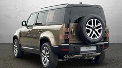 LAND ROVER DEFENDER 3.0 D250 X-Dynamic SE 110 5dr Auto 5244383