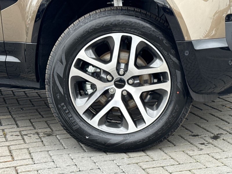  LAND ROVER DEFENDER 3.0 D250 X-Dynamic SE 110 5dr Auto 5244416