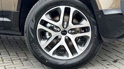 LAND ROVER DEFENDER 3.0 D250 X-Dynamic SE 110 5dr Auto 5244416